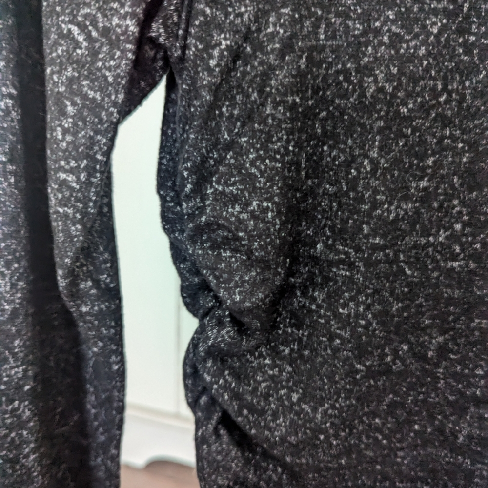 Antistar Ruched Cropped Sweater - Picture 4 of 5